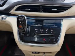 Buick GL8 Premium Version - ფოტო 8