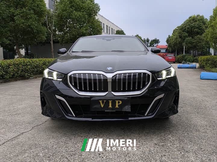 BMW 5 530Li Version Luxury - ავტომობილი ჩინეთიდან