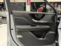 BMW 2.0T 2WDDeluxe Edition - ფოტო 6