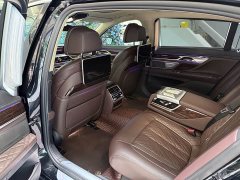 BMW 7 740Li Deluxe Version Luxury - ფოტო 17