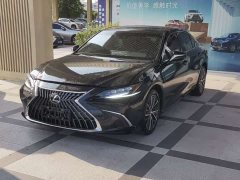 Lexus ES 300h Edition - ფოტო 1