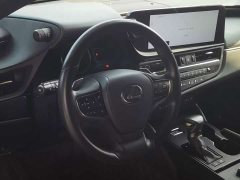 Lexus ES 300h Edition - ფოტო 10