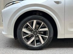 Li Auto L7 Air - ფოტო 6