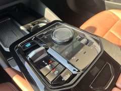 BMW i5 eDrive 35L Deluxe Version M - ფოტო 10