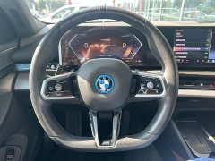 BMW i5 eDrive 35L Deluxe Version M - ფოტო 12