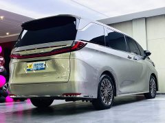 Lexus LM 350h Edition - ფოტო 4