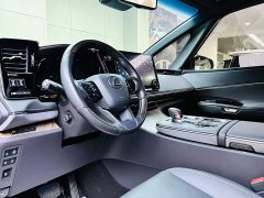 Lexus LM 350h Edition - ფოტო 8
