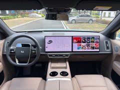 Li Auto L6 Pro Edition - ფოტო 19
