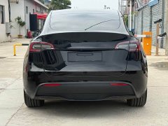 Tesla Model Y Standard Range Edition - ფოტო 14