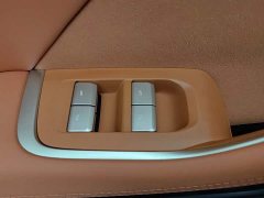 BMW L60 60kWh Edition - ფოტო 9