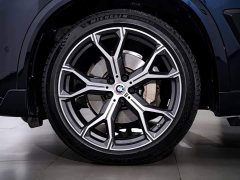 BMW X5 xDrive 30Li Deluxe VersionM - ფოტო 12