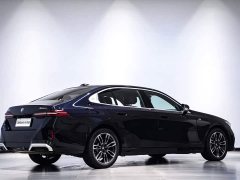 BMW 5 530Li Version M - ფოტო 8