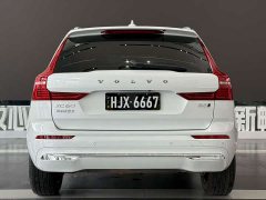 Volvo XC60 B5 AWDLuxury Edition - ფოტო 3