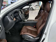 Volvo XC60 B5 AWDLuxury Edition - ფოტო 6