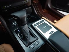 Lexus ES 300h Edition - ფოტო 15