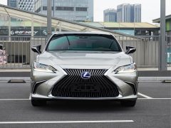 Lexus ES 300h Edition - ფოტო 3