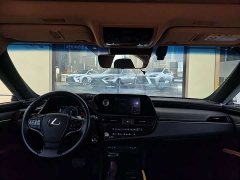 Lexus ES 300h Edition - ფოტო 3