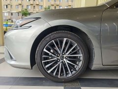 Lexus ES 300h Edition - ფოტო 8