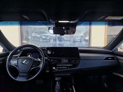 Lexus ES 300h Edition - ფოტო 18