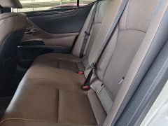 Lexus ES 300h Edition - ფოტო 19