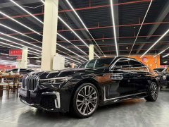 BMW 7 740Li Deluxe Version M - ფოტო 1