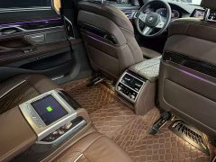 BMW 7 740Li Deluxe Version M - ფოტო 11
