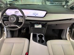 Buick GL8 Deluxe Edition - ფოტო 5