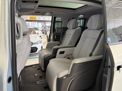 Buick GL8 Deluxe Edition - ფოტო 8