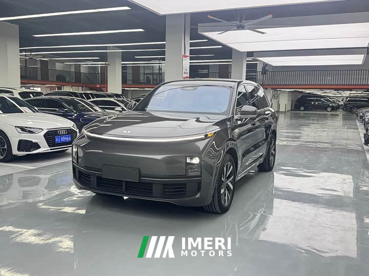 Li Auto L8 Pro - ავტომობილი ჩინეთიდან