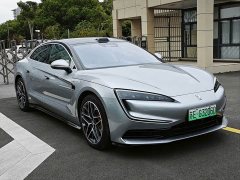 Yangwang U7 PHEV Flagship Edition - ფოტო 3