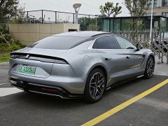 Yangwang U7 PHEV Flagship Edition - ფოტო 6