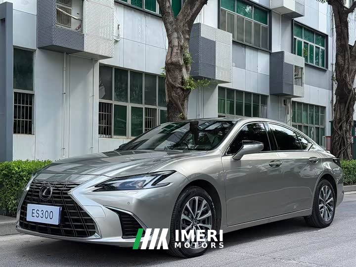 Lexus ES 300h Edition - ავტომობილი ჩინეთიდან