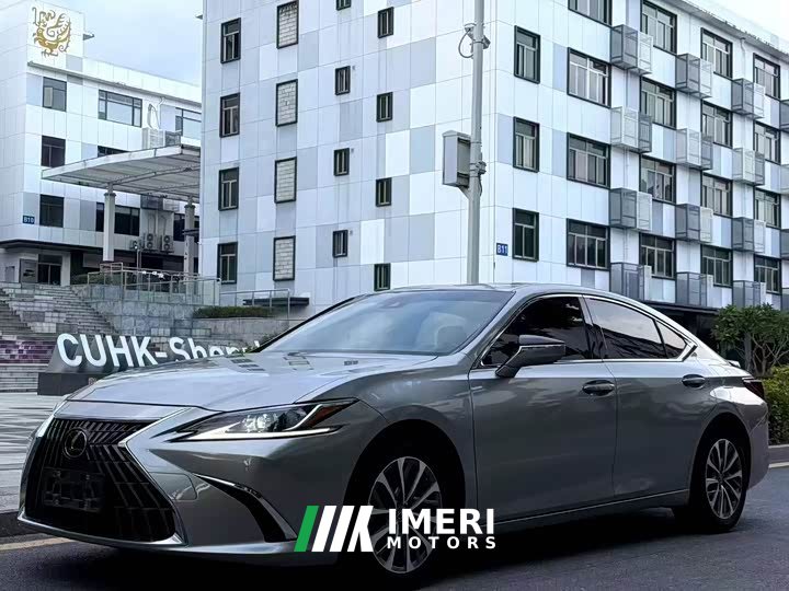 Lexus ES 300h Edition - ავტომობილი ჩინეთიდან