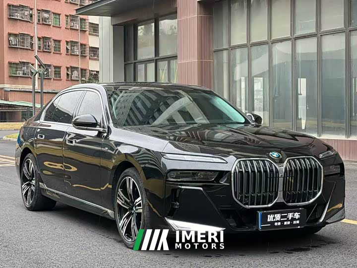 BMW 7 740Li Version Luxury - ავტომობილი ჩინეთიდან