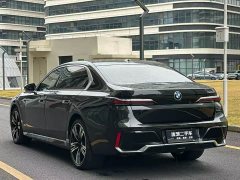 BMW 7 740Li Version Luxury - ფოტო 7