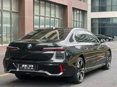 BMW 7 740Li Version Luxury - ფოტო 9