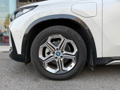 BMW iX1 eDrive25L X - ფოტო 11