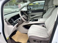 Denza D9 DM-i 970 AWD Version - ფოტო 19