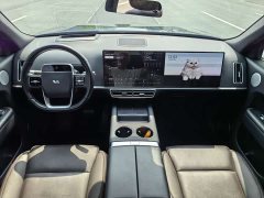 Li Auto L9 Max - ფოტო 9