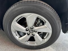 Toyota RAV4 2.0L CVT2WD Edition - ფოტო 9