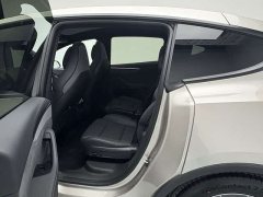 Tesla Model Y L Long Range Edition - ფოტო 12