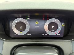 Land Rover Dynamic SE - ფოტო 11