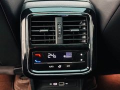 Volkswagen 380TSI Edition - ფოტო 8