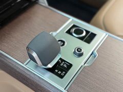 Land Rover 3.0 L6 360PS Edition - ფოტო 14