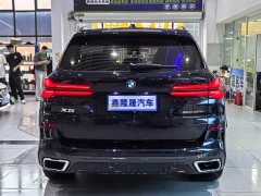 BMW X5 xDrive 30Li Deluxe VersionM - ფოტო 16