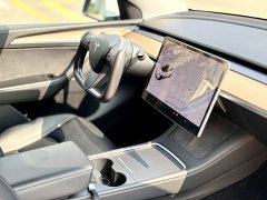 Tesla Model Y Standard Range Edition - ფოტო 10