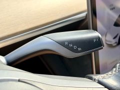 Tesla Model Y Standard Range Edition - ფოტო 13