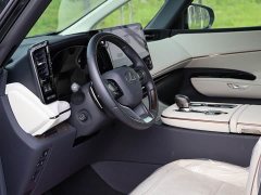 Lexus LM 500h Edition - ფოტო 8