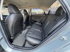 Audi 1.5L CVT LUXPremium Edition - ფოტო 6