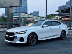 BMW 5 530Li Version M - ფოტო 1
